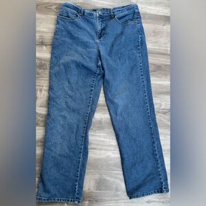 Medium Wash Straight Leg Stretchy Jeans Size 10 Petite